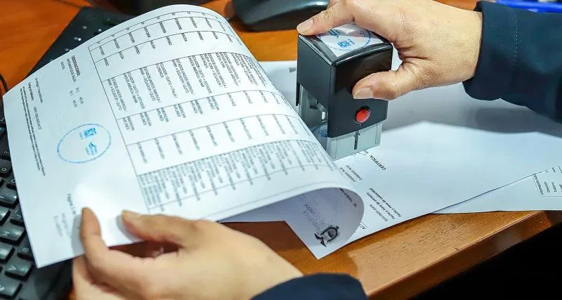 Poderes notariales y consulares para Ecuador desde Newark